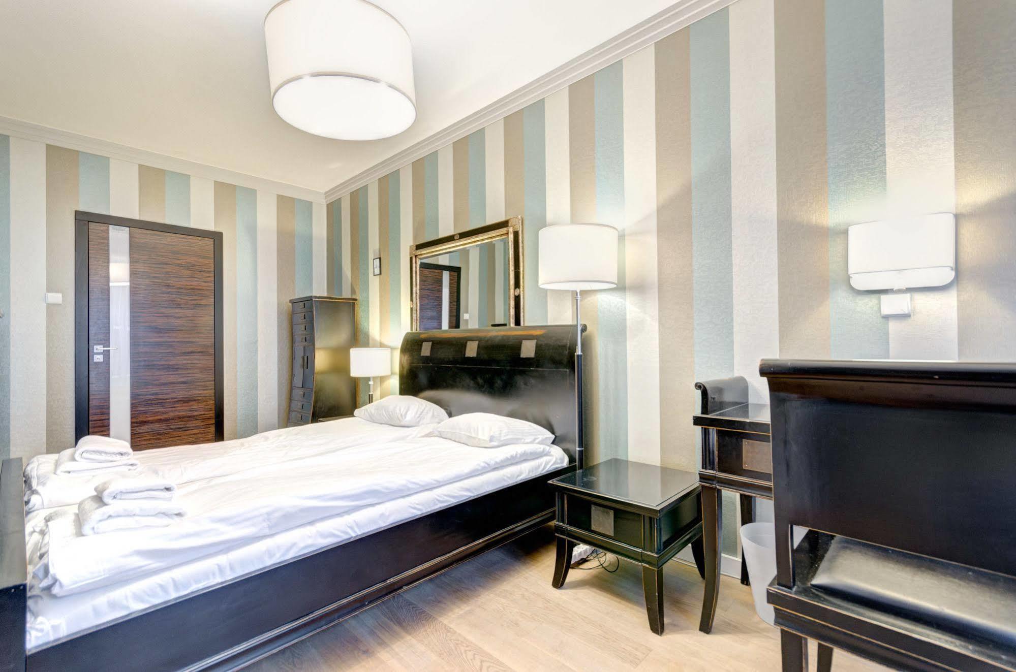 Dom & House - Szafarnia Hotell